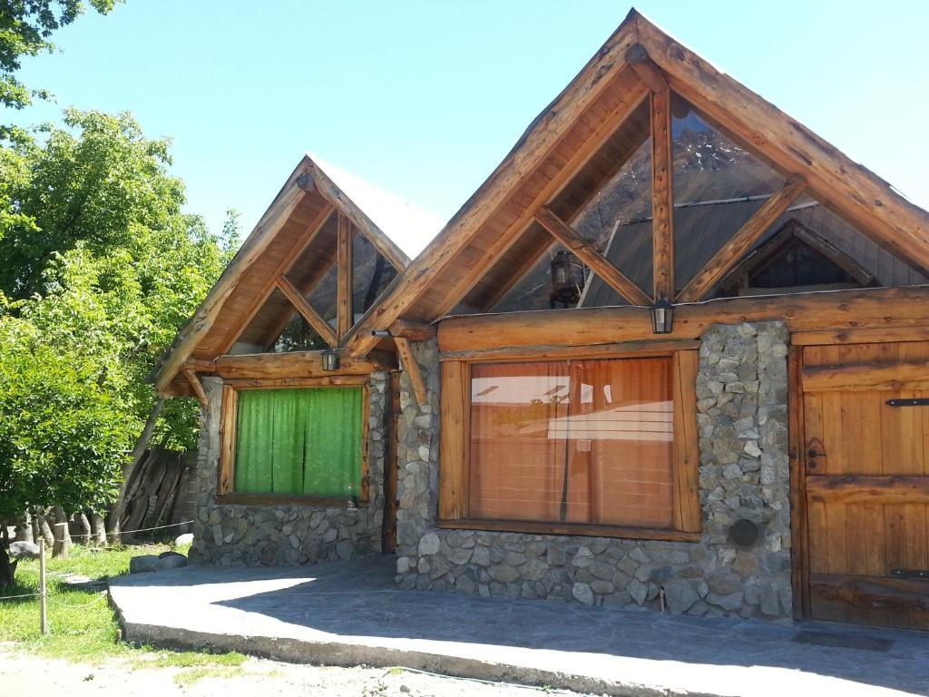 Cabanas Pehuenia Pansiyon El Bolsón Dış mekan fotoğraf